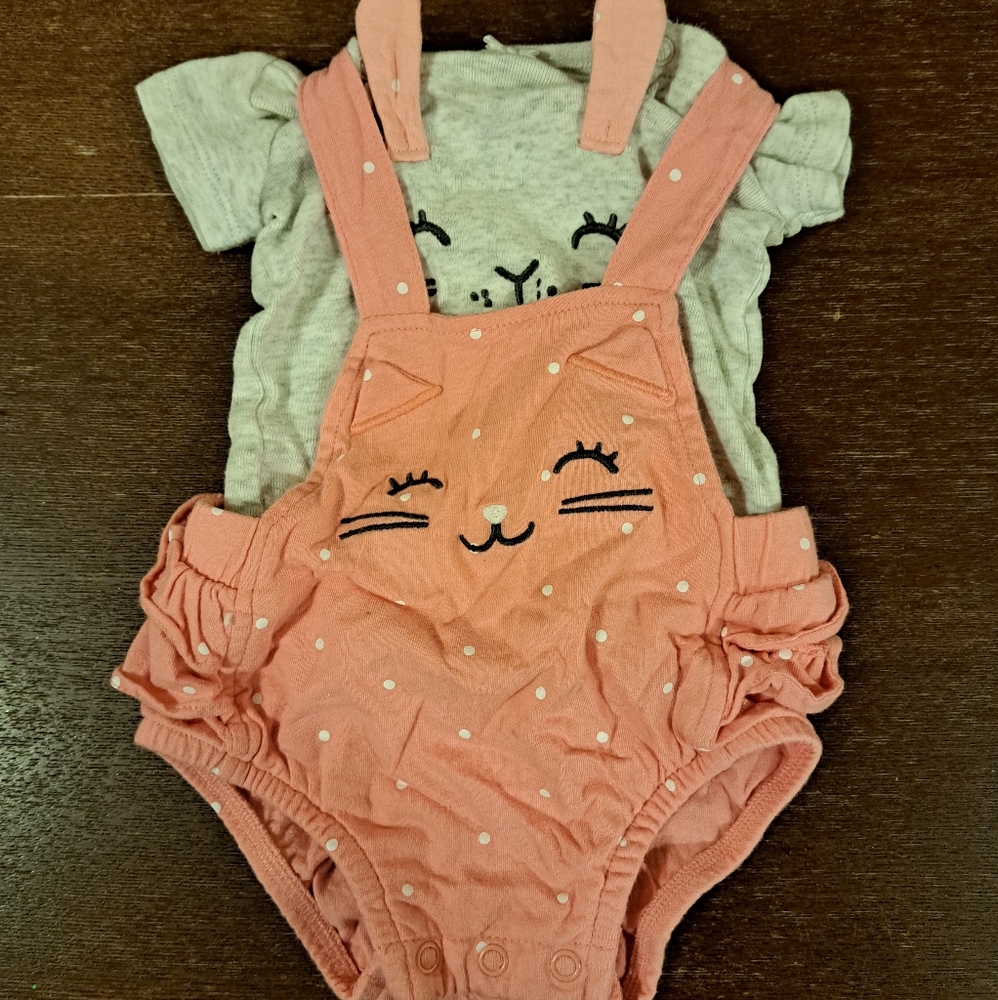 Bunny t-shirt ans coveralls, newborn